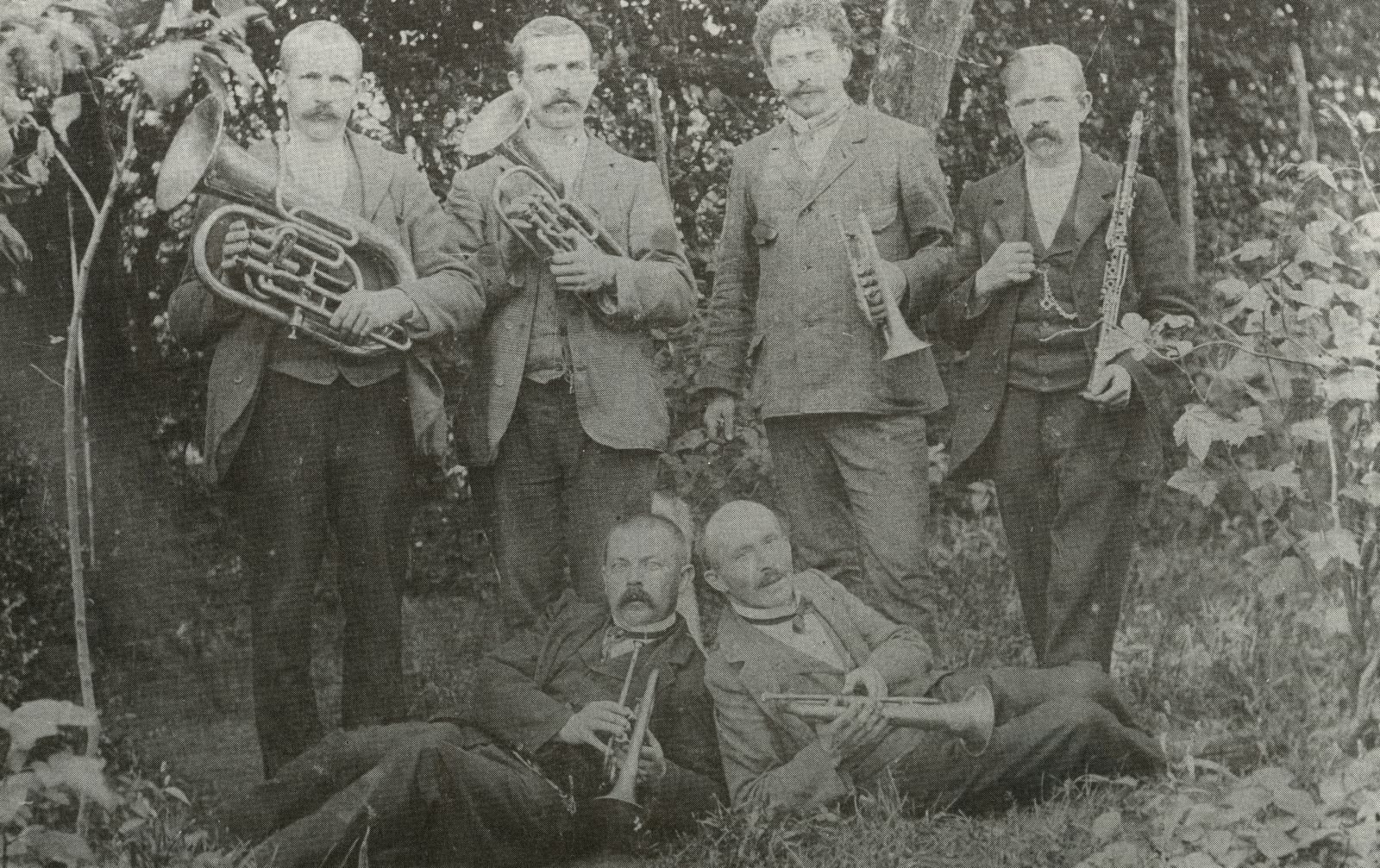 Leden van de fabrieksharmonie in 1885